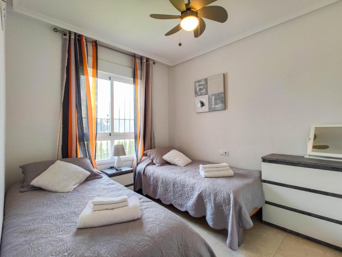Villamartin 2 Bed 2 Bath Holiday Apartment Campoamor Bagian luar foto